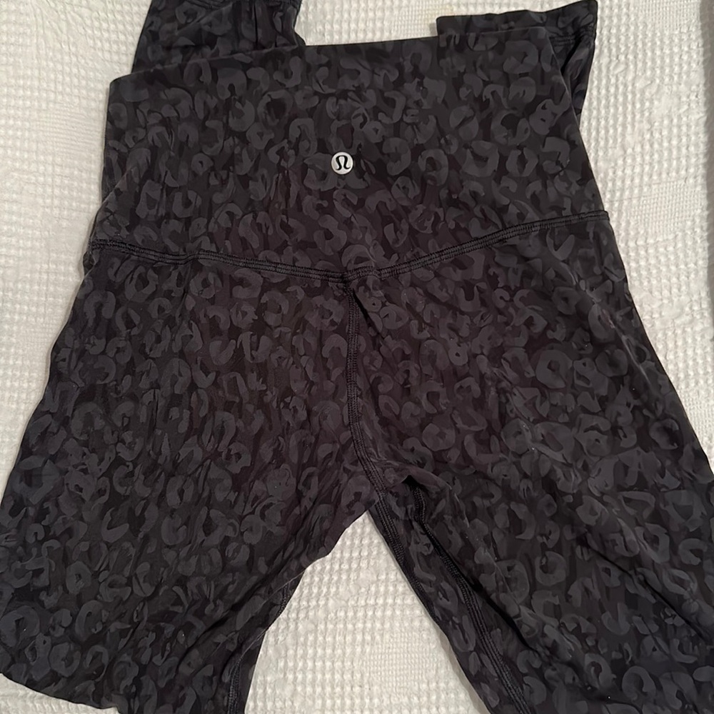 Lulu Lemon 25” Aligns